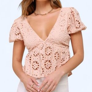 NWT Eyelet Puff Sleeve Blouse Blush Lulus Medium Boho Cottagecore Feminine New